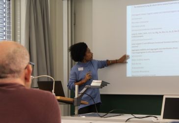 La investigadora Esperanza Huerta durante el Workshop celebrado en Trier (Alemania)