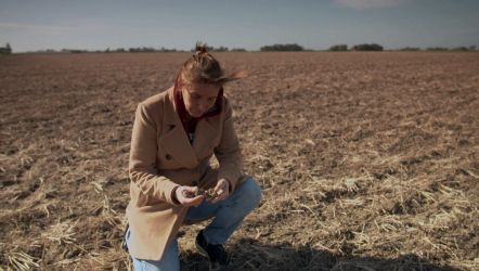 The researcher Violette Geissen in the field