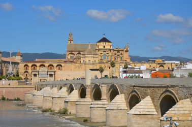 b_450_250_16777215_00_images_cordoba-817911_1280.jpg